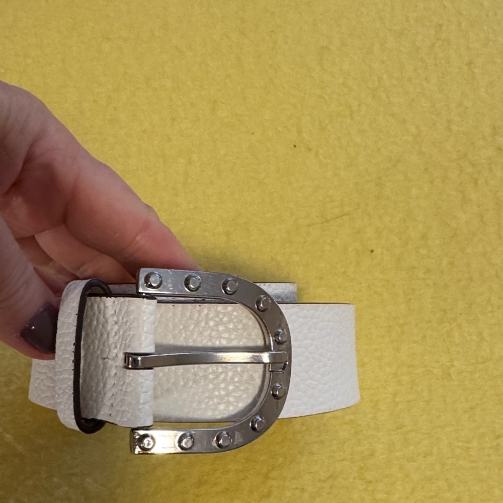 Michael Kors White Belt with Silver Buckle, Large